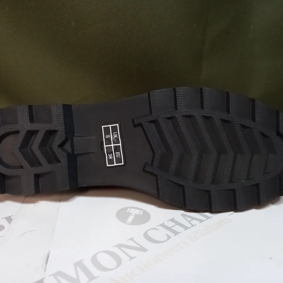 REGATTA LADY HARPER BOOTS SIZE 5