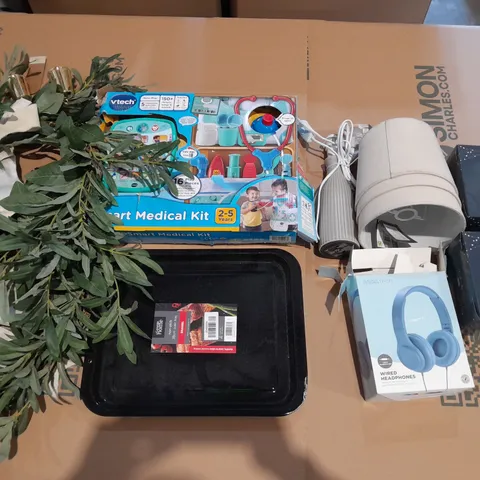 BOX OF APPROXIMATELY 10 ASSORTED HOUSEHOLD ITEMS TO INCLUDE - CRACKERS, LAMP SHADES, AND KIDS MEDICAL KIT ETC.