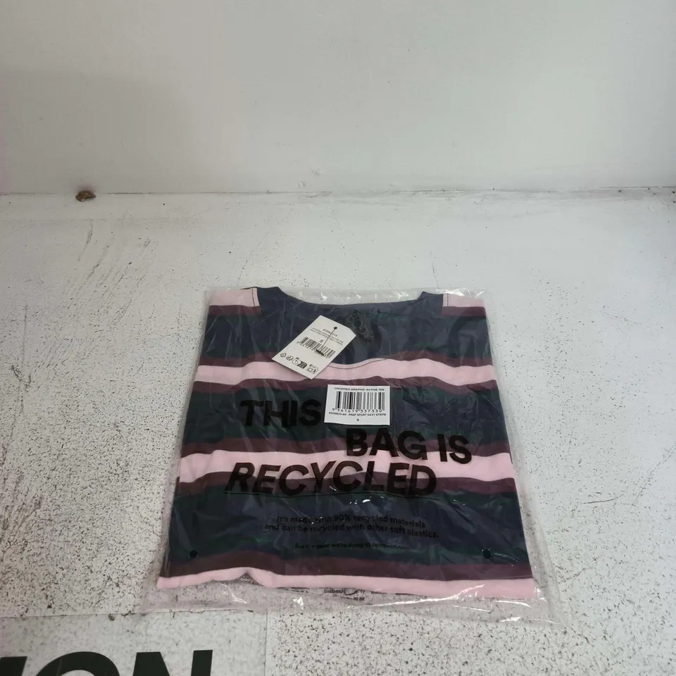 BOX OF APPROXIMATELY 20 ASSORTED CLOTHING ITEMS TO INCLUDE CROPPED FIT GRAPHIC T SHIRT LARGE ETC
