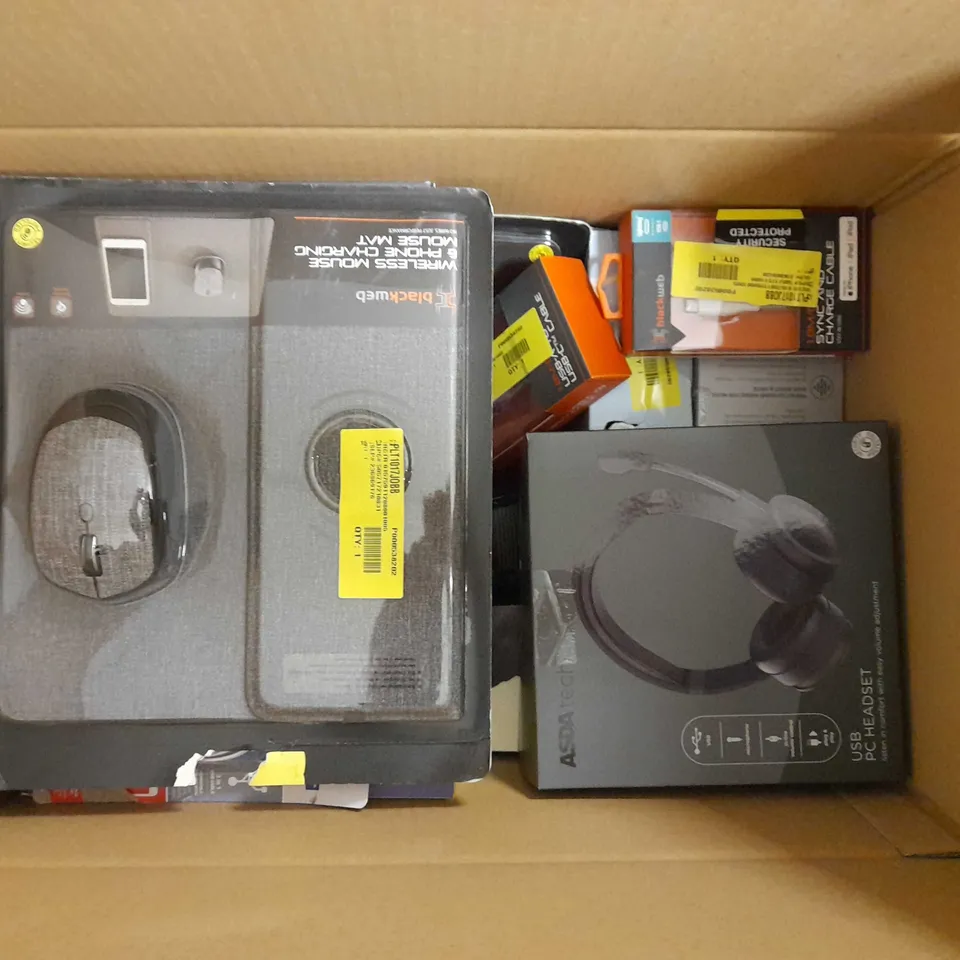 LOT OF APROX 15 ASSORTED ITEMS-HEADPHONES-MICE-USB CABLES