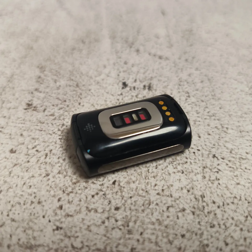 FITBIT CHARGE 6 - BLACK