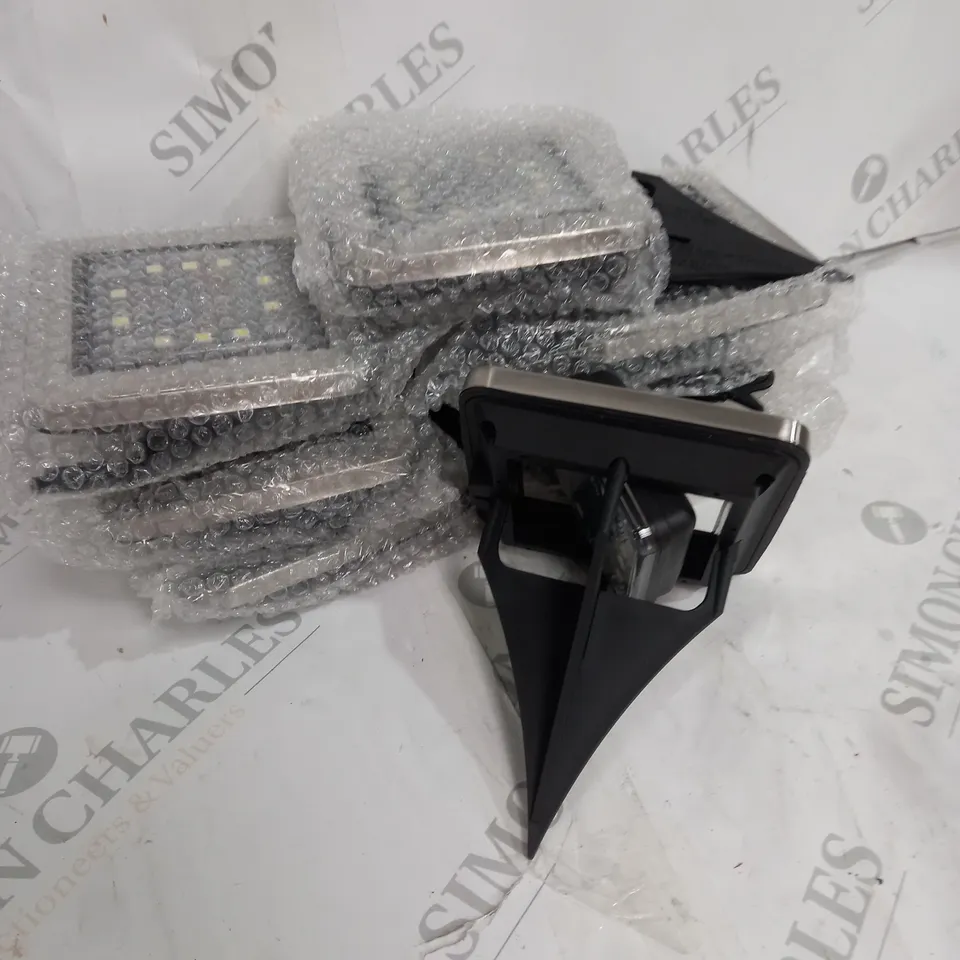 BELL AND HOWELL SET OF 8 SQUARE SWIVEL DISK LIGHTS