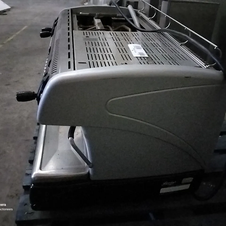 LA SPAZIALE S5 TRADITIONAL COFFEE MACHINE