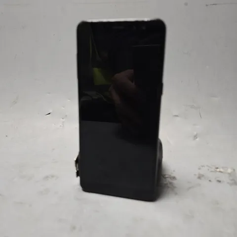 SAMSUNG GALAXY A8 