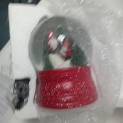 BOXED SANTA EXPRESS CHRISTMAS CHARACTER MUSICAL WATER SPINNER