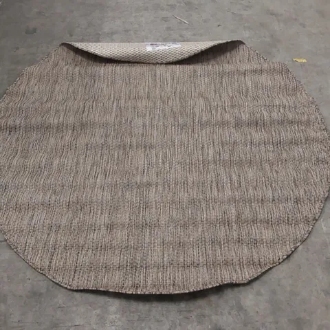 BRAND NEW BAGGED PACO HOME VENEDIG RUG - 160cm D