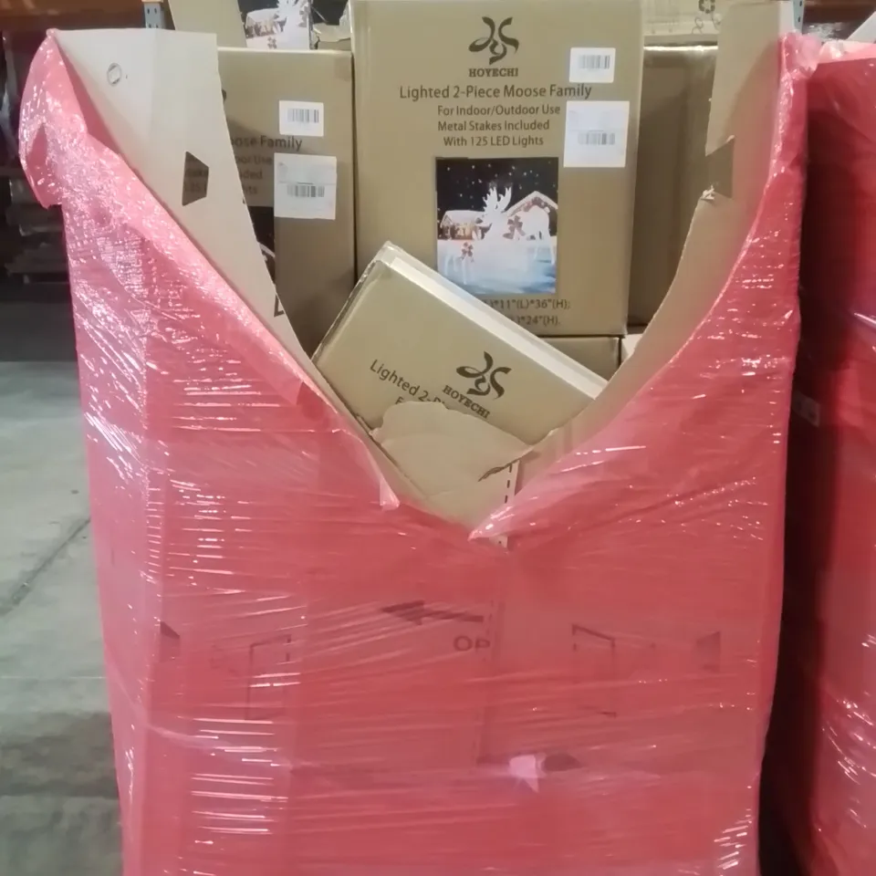 PALLET CONTAINING LARGE QUANTITY OF BOXED LIGHTED 2-PIECE MOOSE FAMILY GARDEN DECORATIONS 