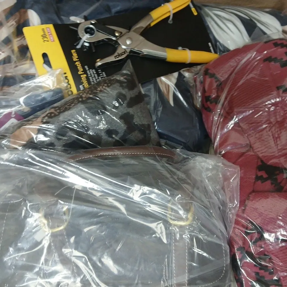 BOX OF APPROXIMATELY 10 ASSORTED HOUSEHOLD ITEMS TO INCLUDE REVOLVING PUNCH PLIERS, HAND BAG, ETC - COLLECTION ONLY