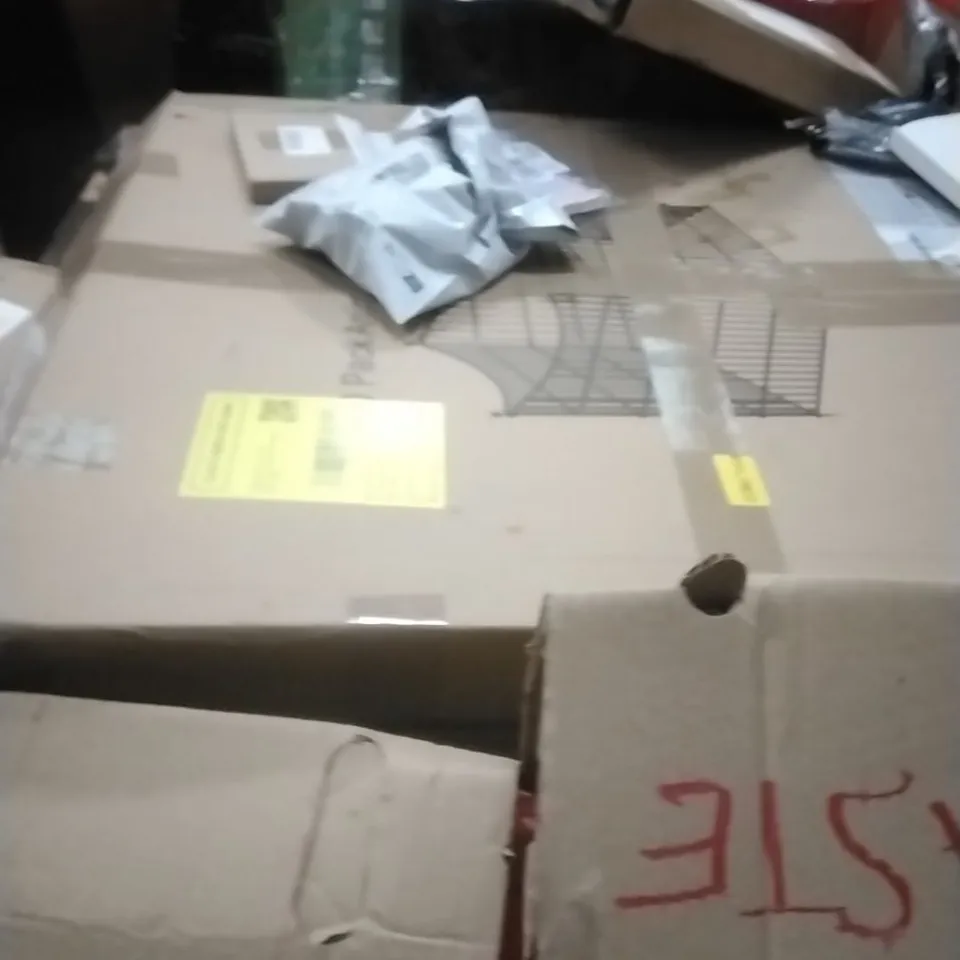 PALLET OF ASSORTED ITEMS INCLUDING - ELECTRIC CLOTHES DRYER, STEP LADDER