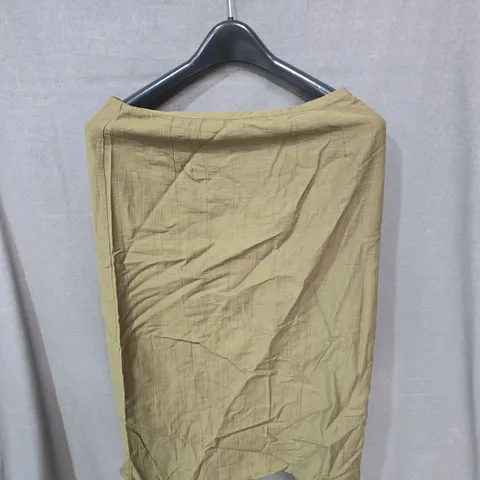 BOX OF APPROXIMATLEY 25 CLOTHING ITEMS INCLUDING:H&M SKIRT, MISS SELFRIDGES JACKET AND MNG JEANS