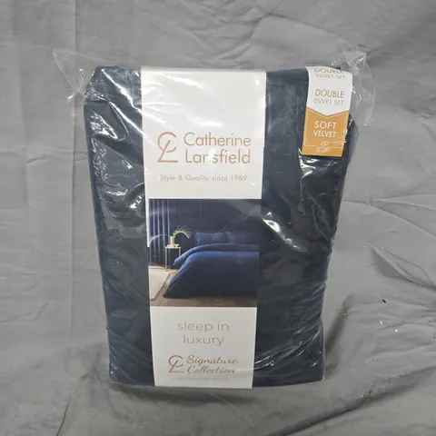 CATHERINE LANSFIELD DOUBLE DUVET SET – SOFT VELVET, NAVY