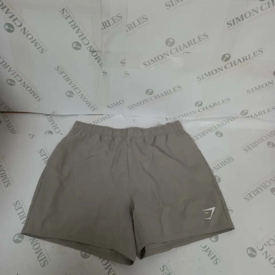 GYMSHARK TRAINING SHORTS SIZE S