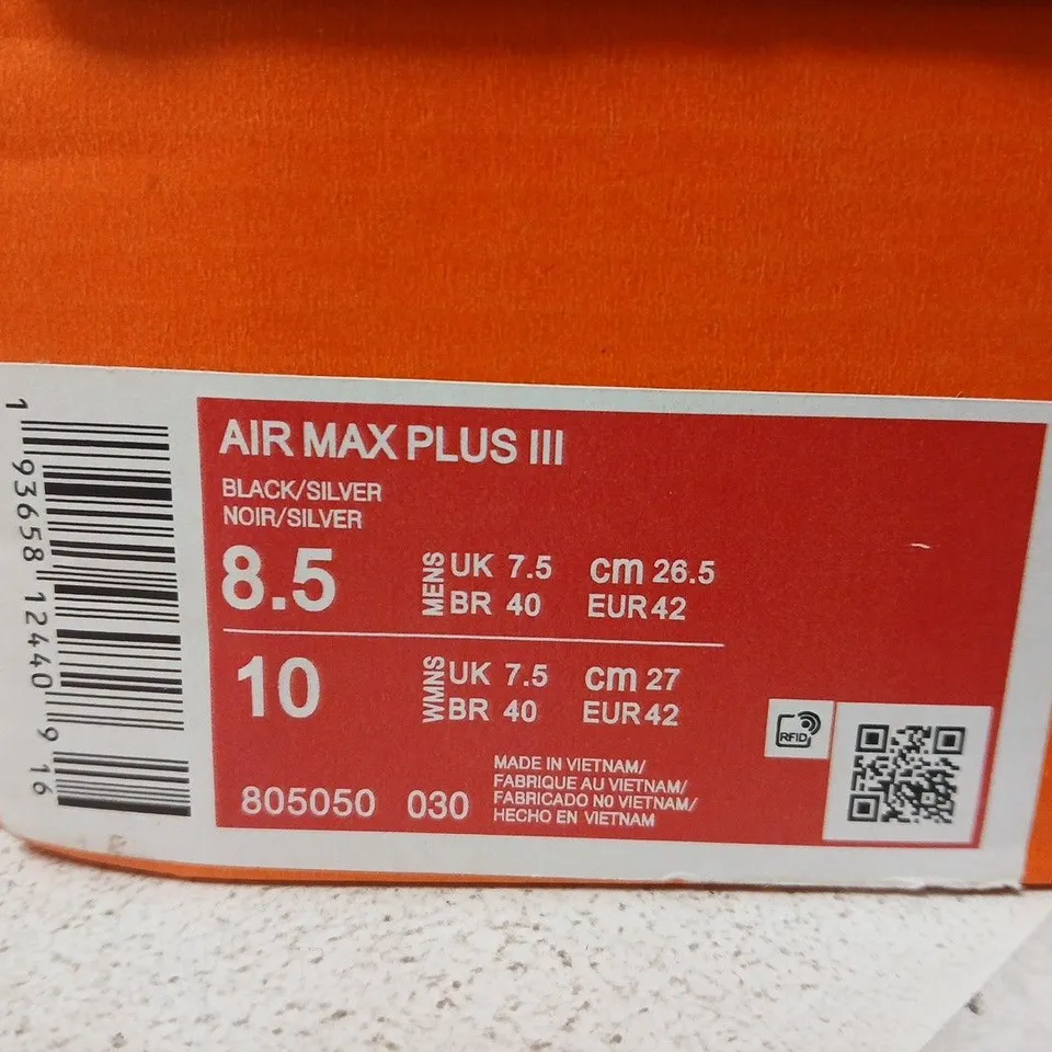 NIKE AIR MAX PLUS III SNEAKERS – BLACK/SILVER, UK 7.5 (MEN'S) – BOXED