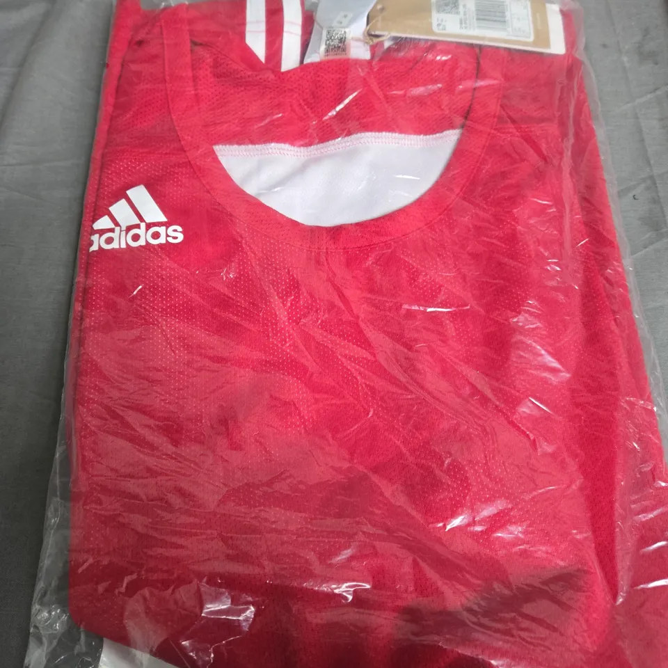 adidas tee in red size l 