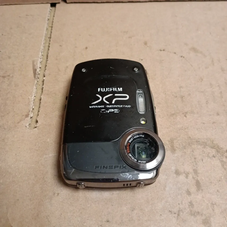 FUJIFILM XP WATER/SHOCK/DUST/FREEZE PROOF CAMERA UNBOXED