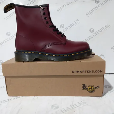 BOXED PAIR OF DR MARTENS ANKLE BOOTS IN CHERRY RED UK SIZE 7