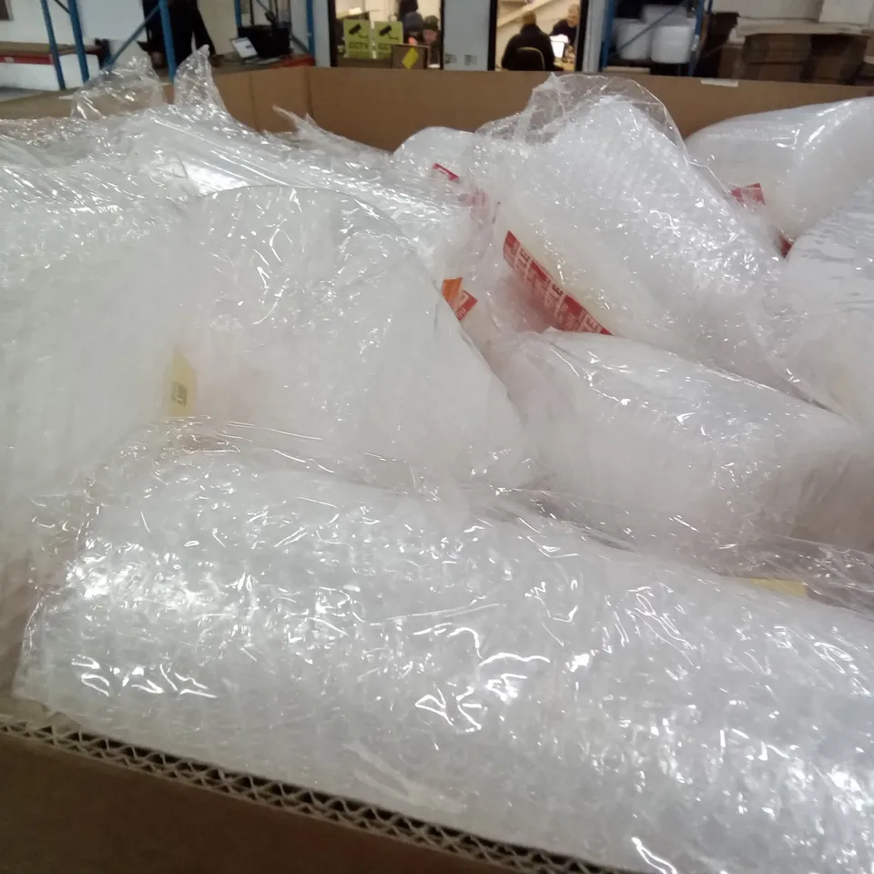 PALLET OF APPROXIMATELY 16 OFFITECTURE 300MM BUBBLE WRAP ROLLS 