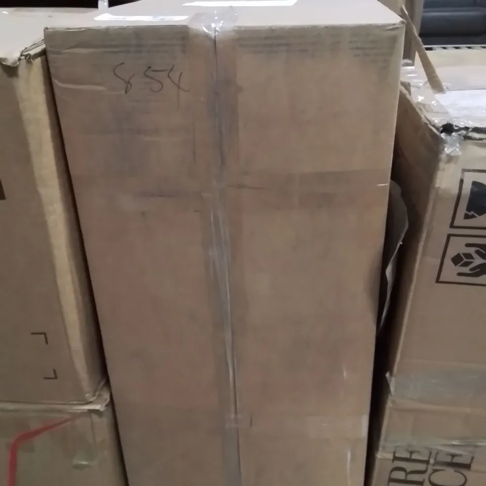 BOXED BEWLEY BLACK LEATHER BUTTON BACK DIN8NG CHAIR, OAK LEGS