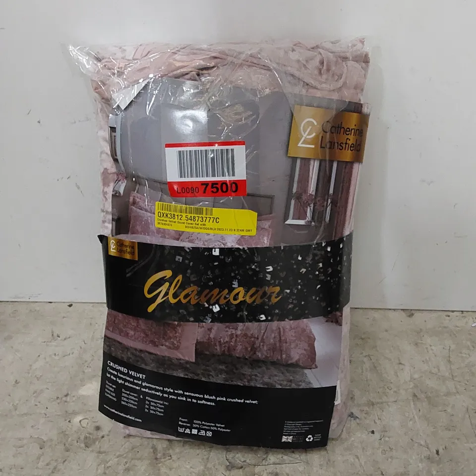 BAGGED CRUSHED VELVET DUVET COVER SET // SIZE: DOUBLE 