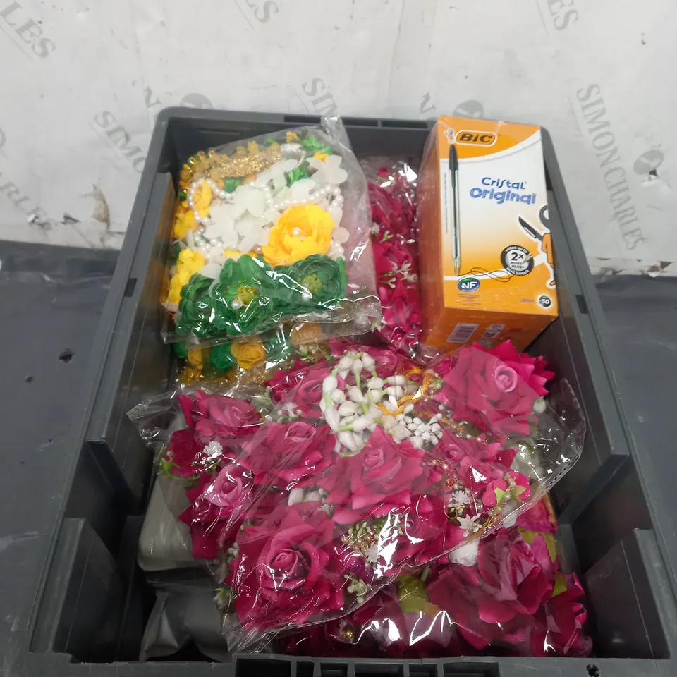 APPROXIMATELY 10  ASSORTED HOUSEHOLD ITEMS TOO INCLUDE DECORATIVE FLOWERS , BIC PENS , WOOL , ETC 