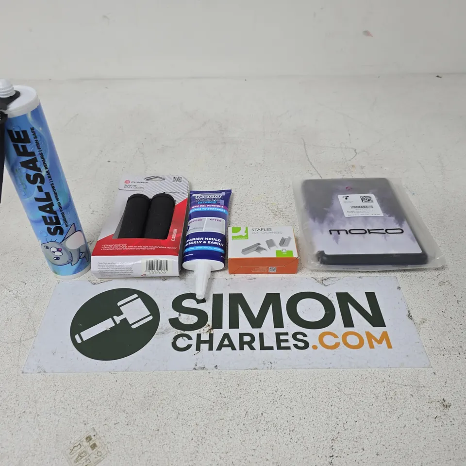 APPROXIMATELY 15 ASSORTED HOUSEHOLD PRODUCTS TO INCLUDE CLARKS BMX BIKE GRIPS, MOULD MAGIC EXTREME AND GALVANISED STAPLE