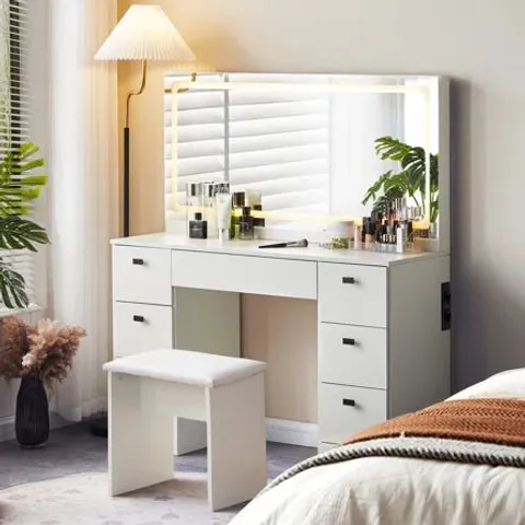 BOXED ALLIEDH DRESSING TABLE WITH MIRROR (2 BOXES)