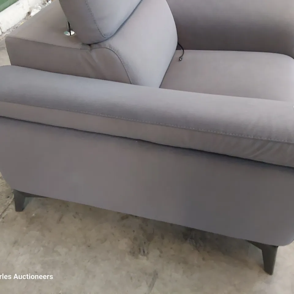 QUALITY ITALIAN DESIGNER FLAVIO POWER RECLINING EASY CHAIR WITH ADJUSTABLE HEADREST GREY PLUSH FABRIC 