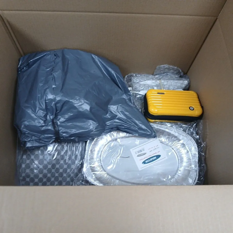 LOT OF ASSORTED HOUSEHOLD ITEMS TO INCLUDE FEEDING STATION GROUND BASE, ETHERNET CABLE AND ELASTIC BANDS