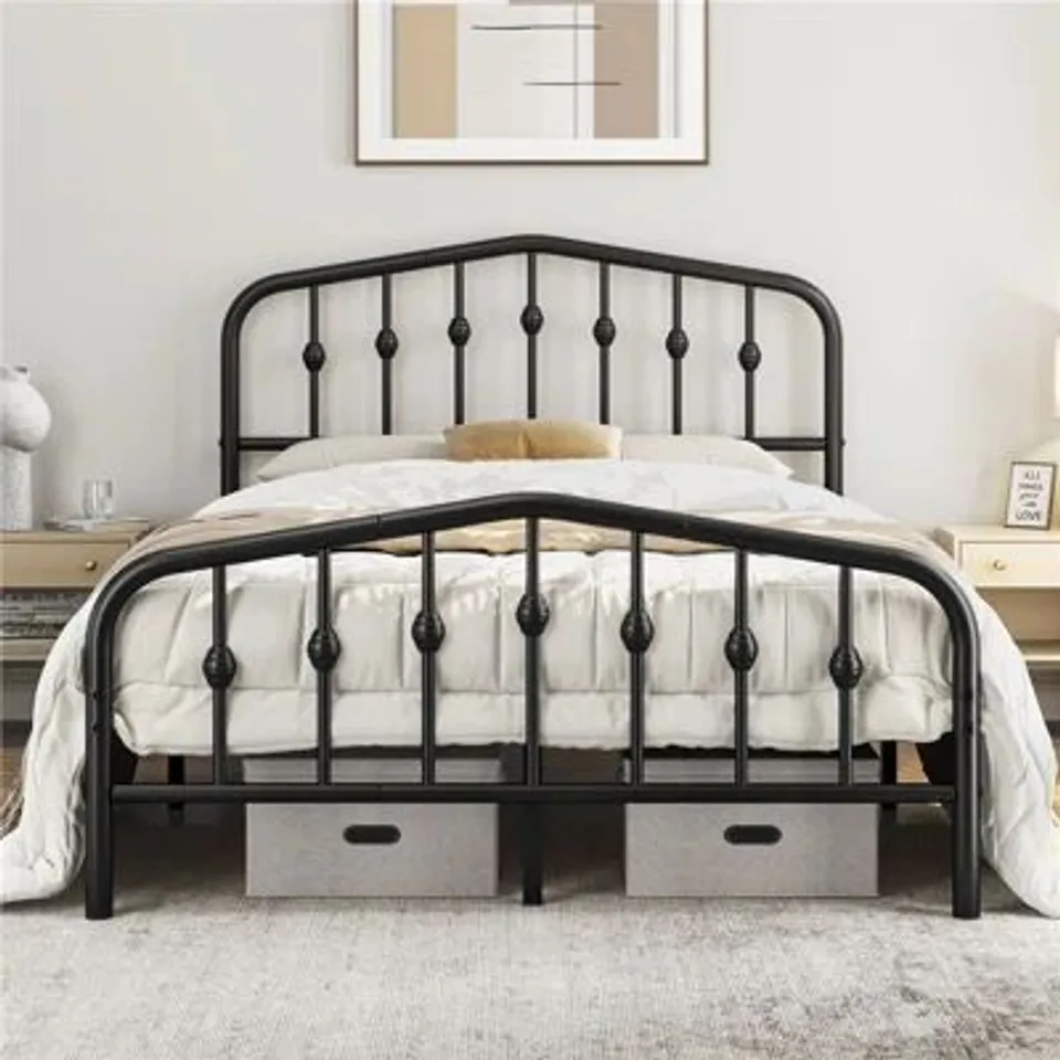 BOXED YAHEETECH METAL BED WITH ARCHED HEADBOARD AND FOOTBOARD - WHITE // SIZE: 150 X 200cm (1 BOX)