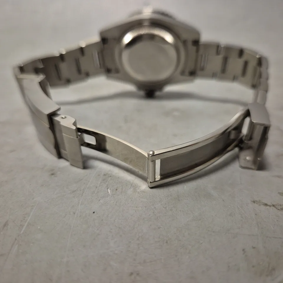 SEIKO MOD SUBMARINER GREEN DAIL 300M WATCH 