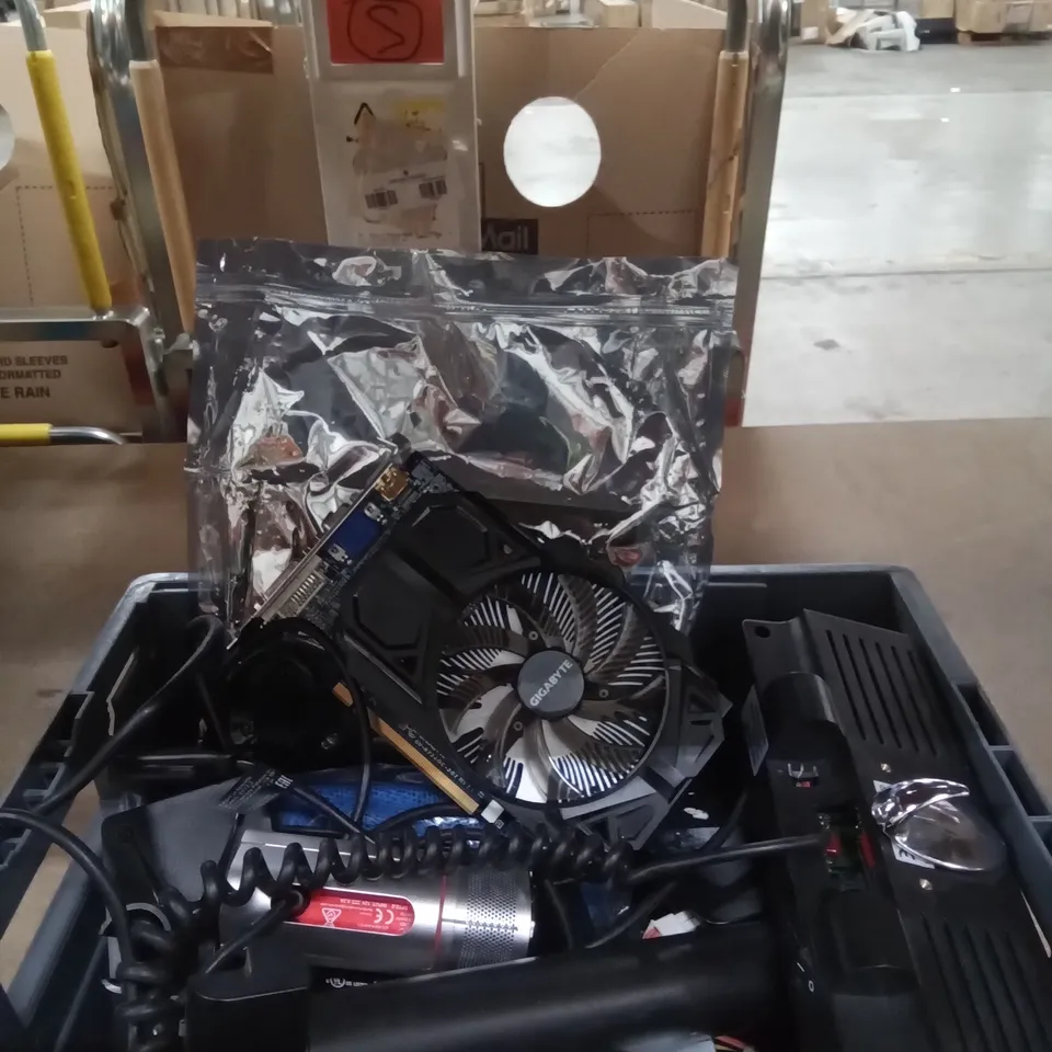 BOX OF ASSORTED ELECTRONICS 