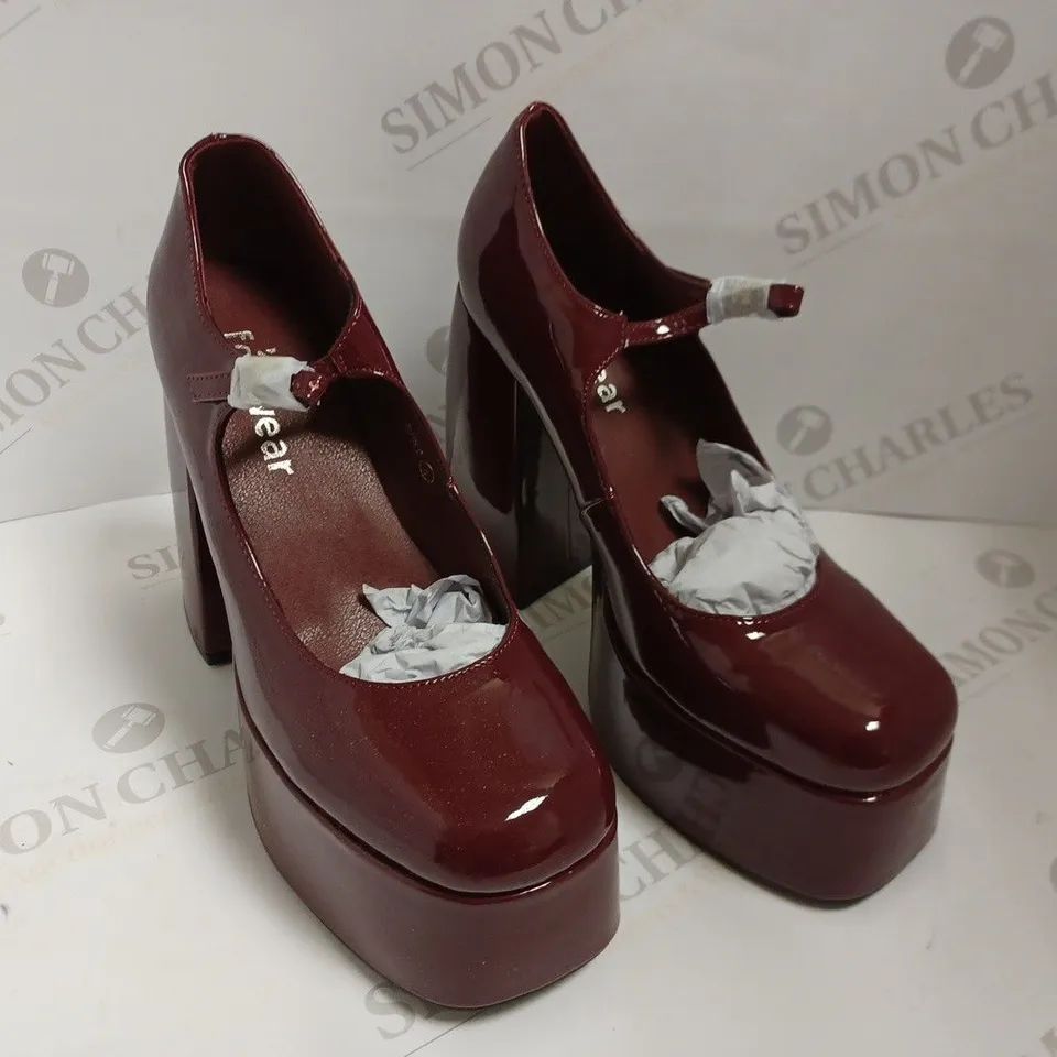 KOI VEGAN PATENT BITTER MAUVE PLATFORM HEELS - SIZE 6	