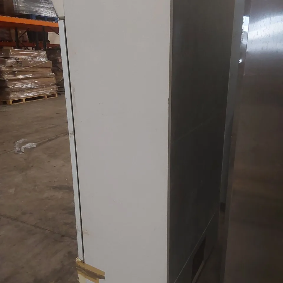 PRODIS XD701 WHITE DOUBLE DOOR TALL SHOP DISPLAY FRIDGE