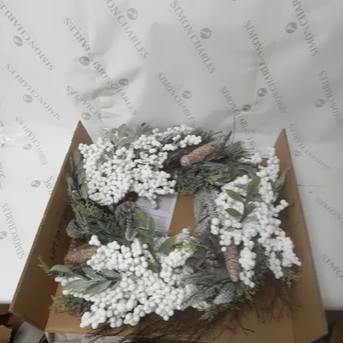 WHITE BERRY PRE-LIT CHRISTMAS WREATH