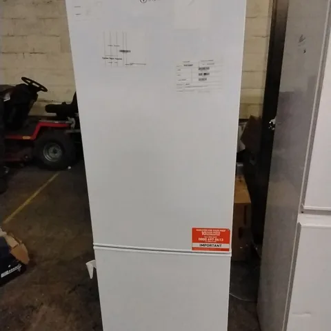 INDESIT IKNH 1261 W4UK 50/50 NO FROST FRIDGE FREEZER - WHITE