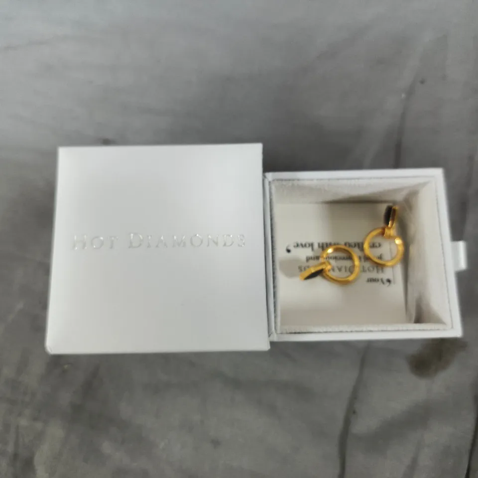 HOT DIAMONDS HD X JJ BLACK ONYX EARRINGS 