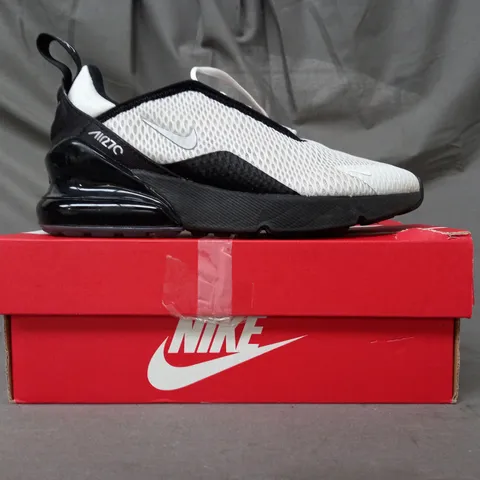 BOXED PAIR OF NIKE AIR MAX 270 SHOES IN GREY/BLACK UK SIZE 2.5