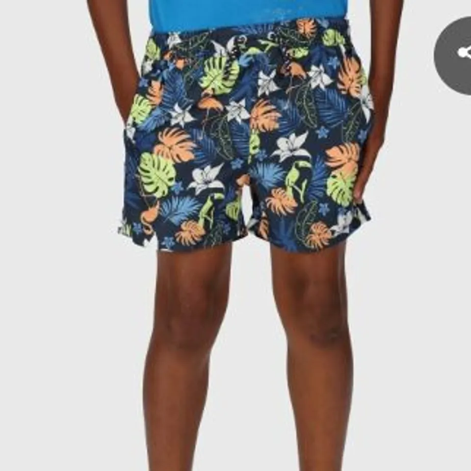 REGATTA SKANDER II LAPIS NAVY TROPICAL SHORTS SIZE 13 YEARS