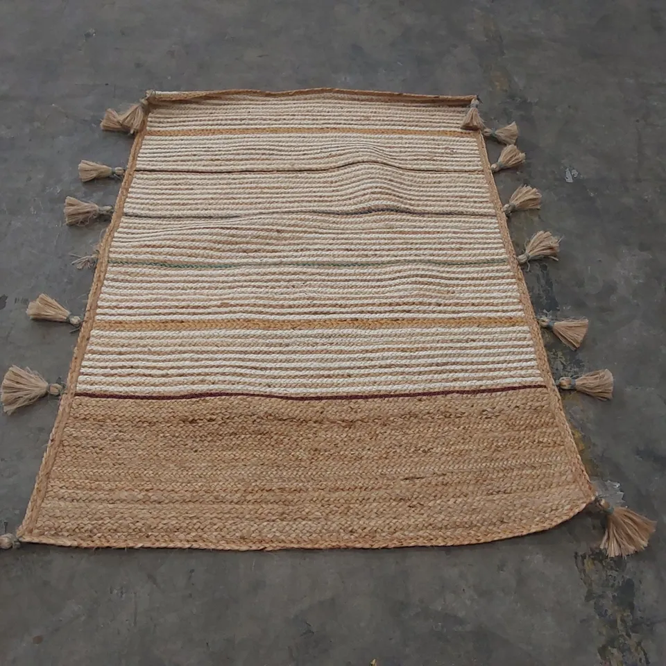 QUALITY DESIGNER AREA RUG - APPROXIMATELY 180 x 118cm