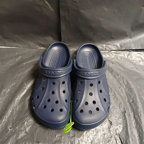PAIR OF CROCS NAVY CLOGS WITH HEEL STRAP - SIZE M8/W9