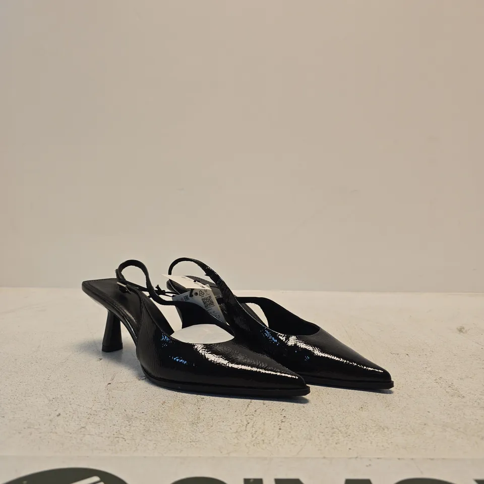 BERSHKA BLACK SLINGBACK HEELED MULES – UK 6