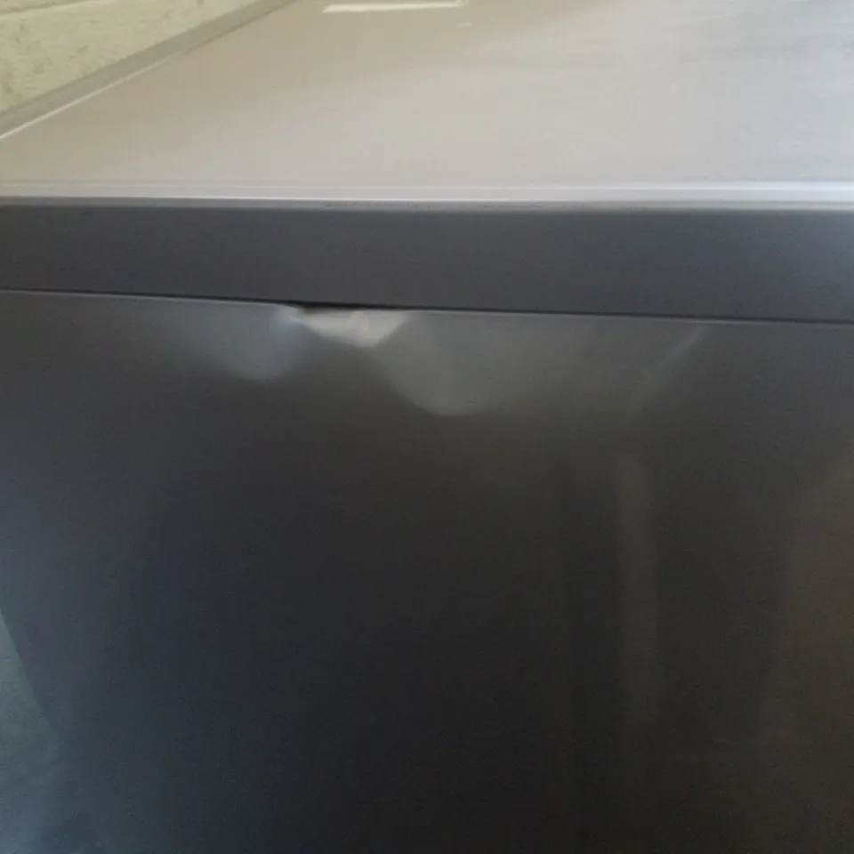 HOTPOINT HFC3C26WSV FULL SIZE 14-PLACE DISHWASHER - SILVER
