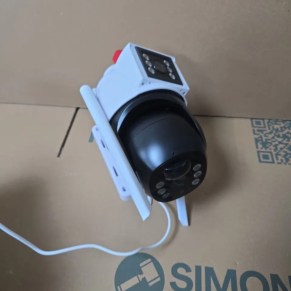 BOXED AI SOLAR CAMERA 2IN1