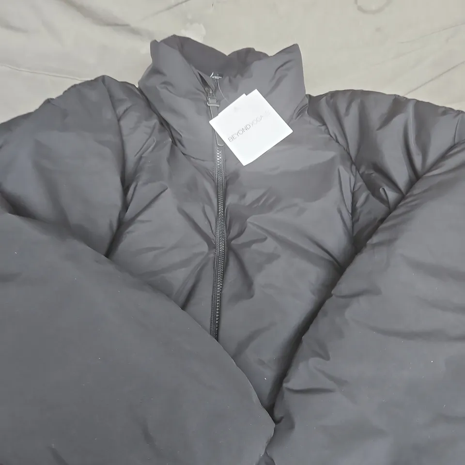 BEYOND YOGA BLACK PUFFER JACKET AE2287 – UK SIZE S