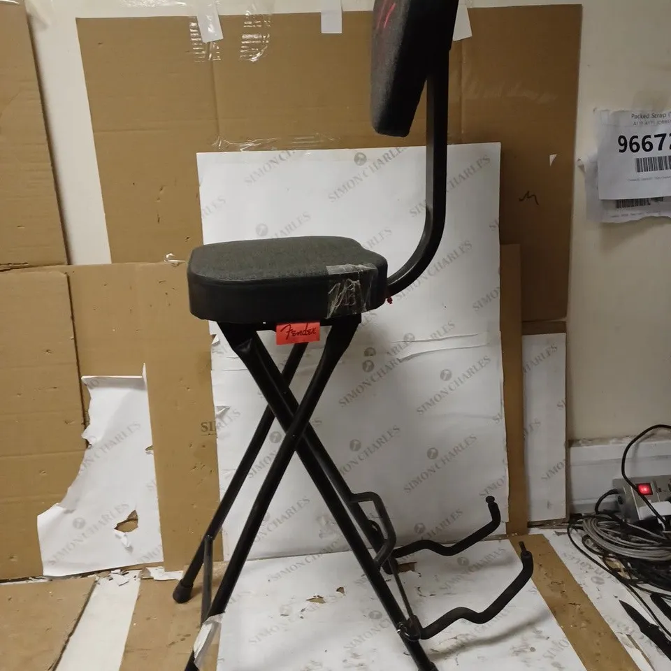FENDER 351 SEAT/STAND COMBO