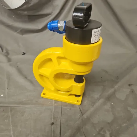 CH-60 HYDRAULIC PUNCHING MACHINE - COLLECTION ONLY