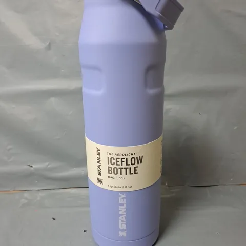 STANLEY THE AEROLIGHT ICEFLOW BOTTLE IN LIGHT BLUE (1.1L)