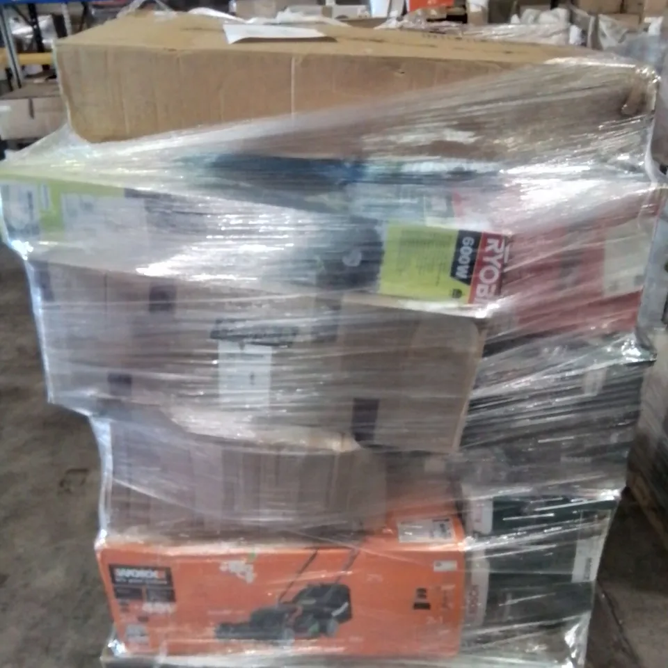 PALLET OF APPROXIMATELY 17 UNPROCESSED RAW RETURN HOUSEHOLD AND ELECTRICAL GOODS TO INCLUDE;