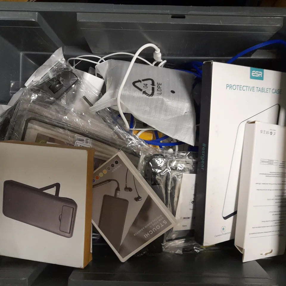 BOX OF APPROX 10 ITEMS TO INCLUDE PINK TABLET CASE, MOBILE PHONE SCREEN PROTECTORS, ASSORTED CABLES