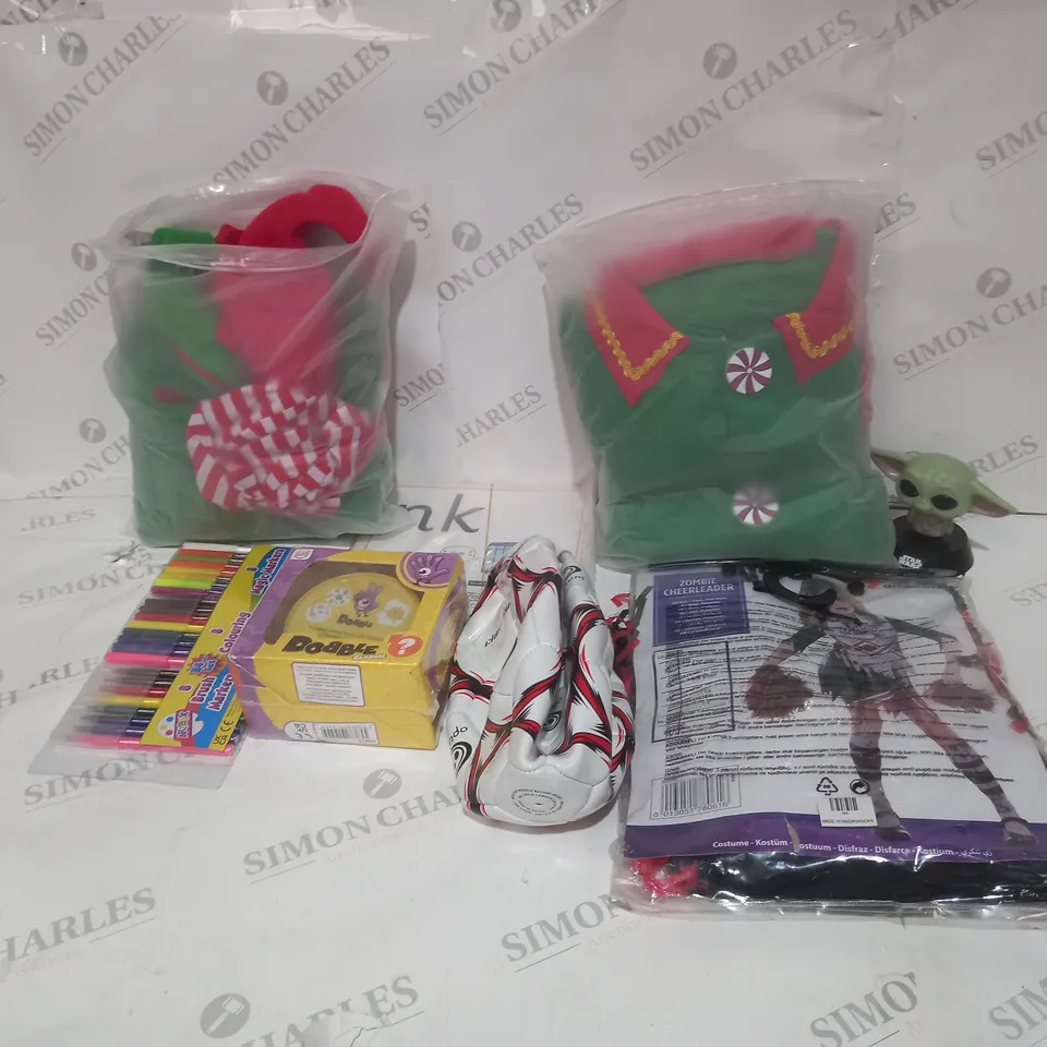 QUANTITY OF ASSORTED TOYS TO INCLUDE COLOURING SET, FOOTBALL AND DOBBLE